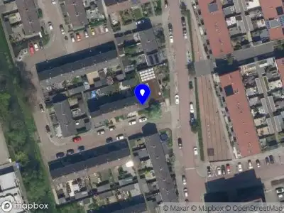Ambulance met gepaste spoed naar de P C Hooftstraat in Capelle aan den IJssel