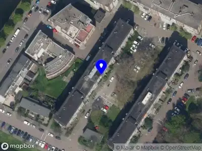 Ambulance met grote spoed naar de Burgemeester Gijsenlaan in Schiedam