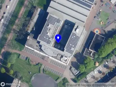 Ambulance met grote spoed naar de Den Uyllaan in Uithoorn