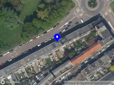 Ambulance met gepaste spoed naar de Vlaardingerdijk in Schiedam