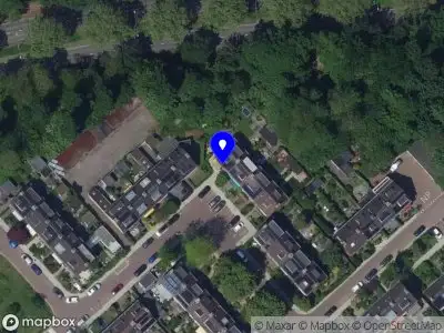 Ambulance met grote spoed naar de Godetia in Dordrecht