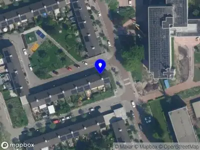 Ambulance met grote spoed naar de Christine Stoetzhof in Amsterdam
