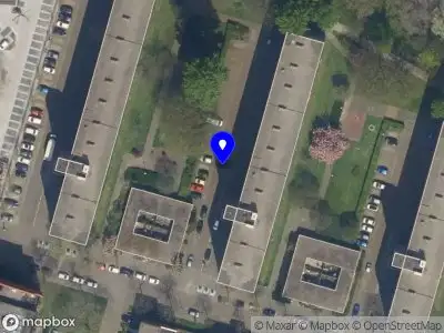 Ambulance met grote spoed naar de Delflandseweg in Schiedam