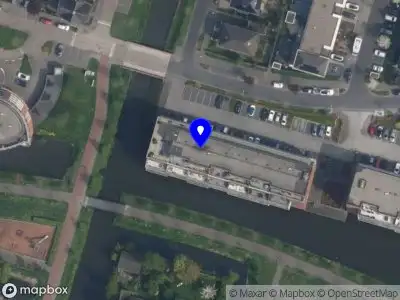 Ambulance met gepaste spoed naar de Kenenburgweg in Bleiswijk