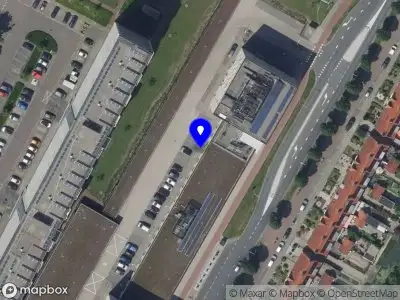 Ambulance met grote spoed naar de Den Briel in Papendrecht