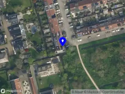 Ambulance met grote spoed naar de Uiverstraat in Delft