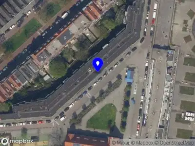 Ambulance met gepaste spoed naar de Noordpolderstraat in Rotterdam