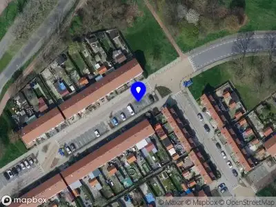 Ambulance met gepaste spoed naar de Bilderdijkstraat in Zwijndrecht