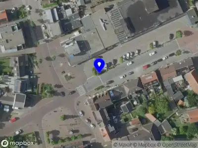 Brandweer en politie met grote spoed naar de Hoekstraat in Roermond vanwege middelgrote brand