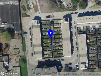 Ambulance met grote spoed naar de Horatiusstraat in Rotterdam