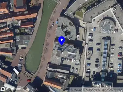 Brandweer met grote spoed naar de Oostkade in Spijkenisse vanwege stankoverlast