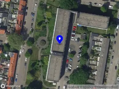 Ambulance met grote spoed naar de Tuinfluiterstraat in Sliedrecht