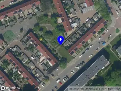 Brandweer met grote spoed naar de Vliegerhof in Beverwijk vanwege voertuigbrand