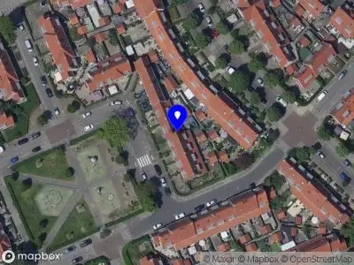 Ambulance met grote spoed naar de Theophile de Bockstraat in Dordrecht