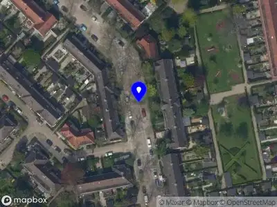 Ambulance met gepaste spoed naar de Dreef in Rotterdam