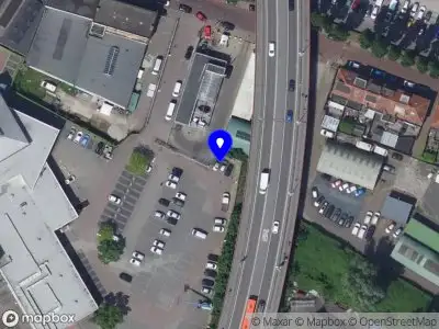 Ambulance met gepaste spoed naar de Weeskinderendijk in Dordrecht