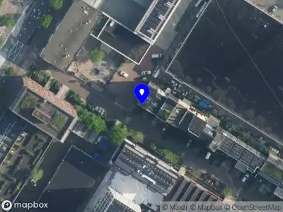 Ambulance met grote spoed naar de Bosrankstraat in Amsterdam