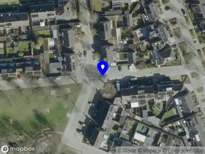 Brandweer met grote spoed naar de Struikakker in Oirschot vanwege afhijsen patient