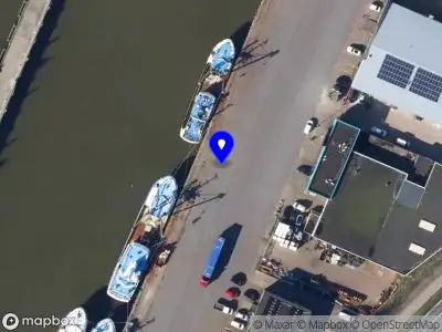 112 melding Brandweer en politie met grote spoed naar de Nieuwe Vissershaven in Harlingen vanwege personen te water