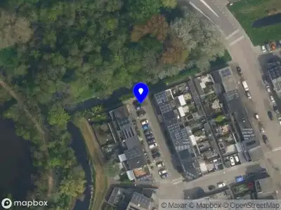 Ambulance met grote spoed naar de Gabonstraat in Delft