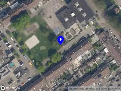 Ambulance met grote spoed naar de Veluwemeer in Rotterdam