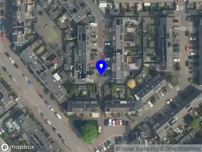 Ambulance met grote spoed naar de Runmolenerf in Gouda