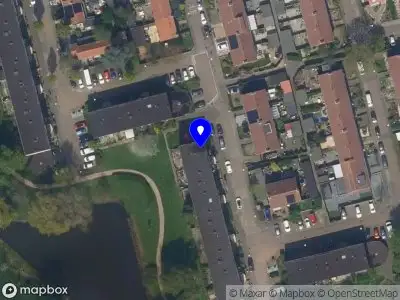 Ambulance met gepaste spoed naar de Paulus Buysstraat in Vlaardingen