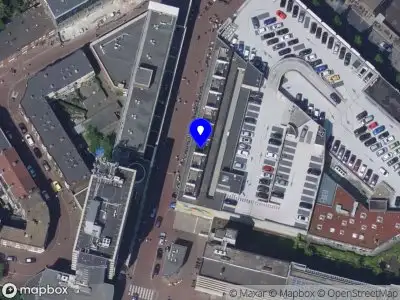 Ambulance met gepaste spoed naar de Achterom in Dordrecht
