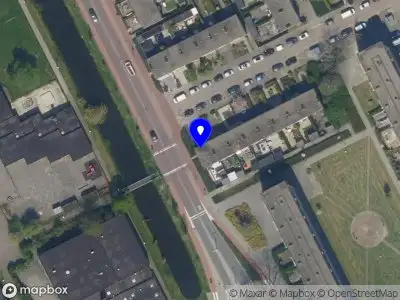Ambulance met gepaste spoed naar de Pluvierstraat in Capelle aan den IJssel