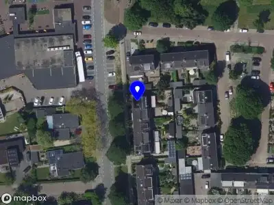 Ambulance met gepaste spoed naar de Elzenlaan in Dordrecht