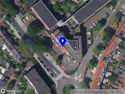 Ambulance met gepaste spoed naar de Bankastraat in Dordrecht