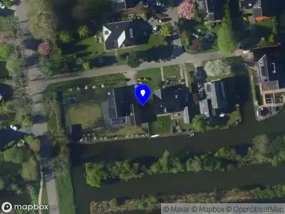 Brandweer met gepaste spoed naar de Waterhoen in Broek op Langedijk vanwege afhijsen patient