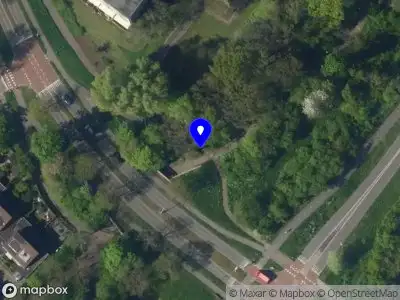 Politie naar de Griffensteijnselaan in Zeist vanwege aanrijding met letsel