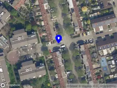 Ambulance met grote spoed naar de Vaasahof in Rotterdam