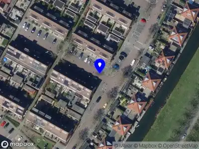 Ambulance met gepaste spoed naar de Mosselbank in Rhoon