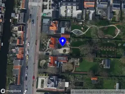 Brandweer met grote spoed naar de Bernhardstraat in Numansdorp vanwege waarnemen gaslucht