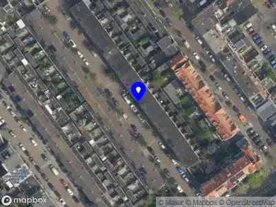 Ambulance met grote spoed naar de Caspar Fagelstraat in Delft