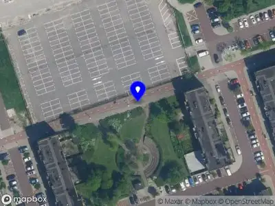 Ambulance met gepaste spoed naar de Hoekenespad in Amsterdam