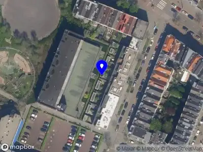 Ambulance met grote spoed naar de Noordeinde in Rotterdam