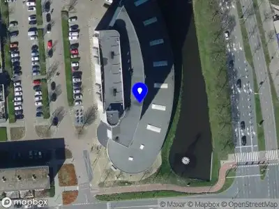 Ambulance met gepaste spoed naar de Iepenlaan in Spijkenisse