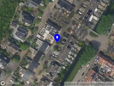 Ambulance met gepaste spoed naar de Titan in Katwijk