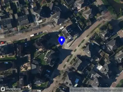 Ambulance met grote spoed naar de Bargengd in Hippolytushoef