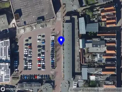 Ambulance met gepaste spoed naar de Vierwiekenplein in Oud-Beijerland