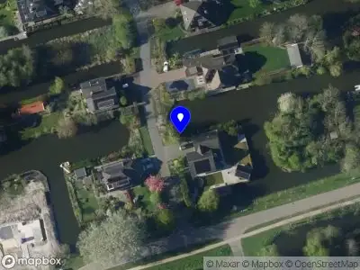 Ambulance met grote spoed naar de Vink in Zuid-Scharwoude
