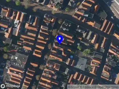 Ambulance met grote spoed naar de Kooltuin in Alkmaar