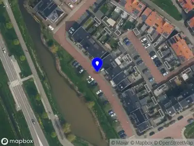 Ambulance met grote spoed naar de Koningsoever in Zevenhuizen