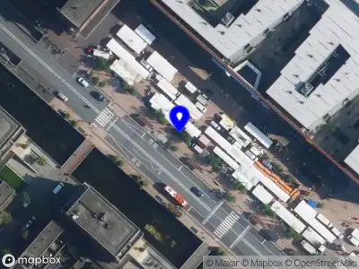 Ambulance met gepaste spoed naar de Burgemeester van Stamplein in Hoofddorp