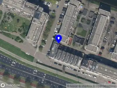 Brandweer met grote spoed naar de Boslandwerf in Rotterdam