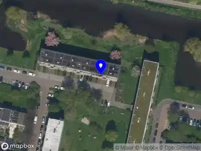 Ambulance met gepaste spoed naar de Jan van Arkelstraat in Vlaardingen