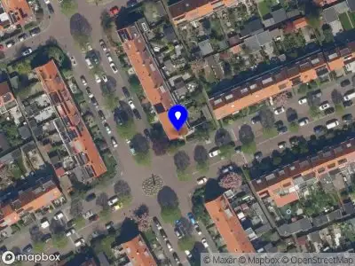 Ambulance met grote spoed naar de Sportlaan in Vlaardingen